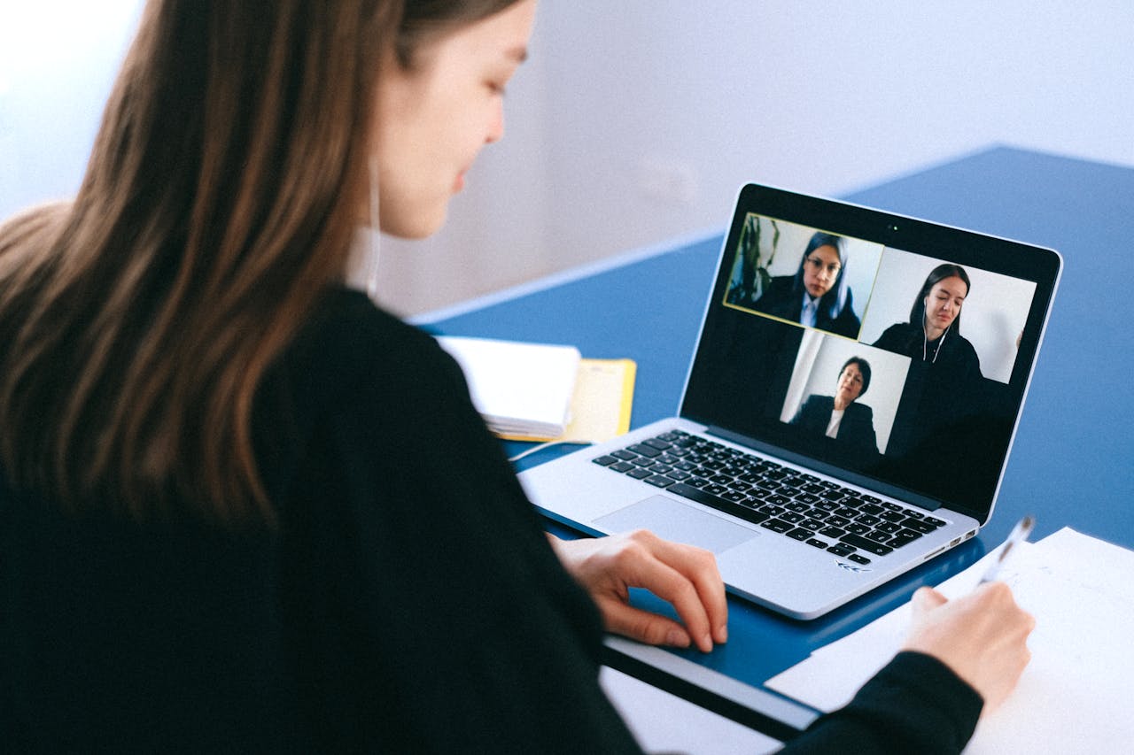 How to Get a Remote IT Job in Sri Lanka: Step-by-Step Guide (2025)
